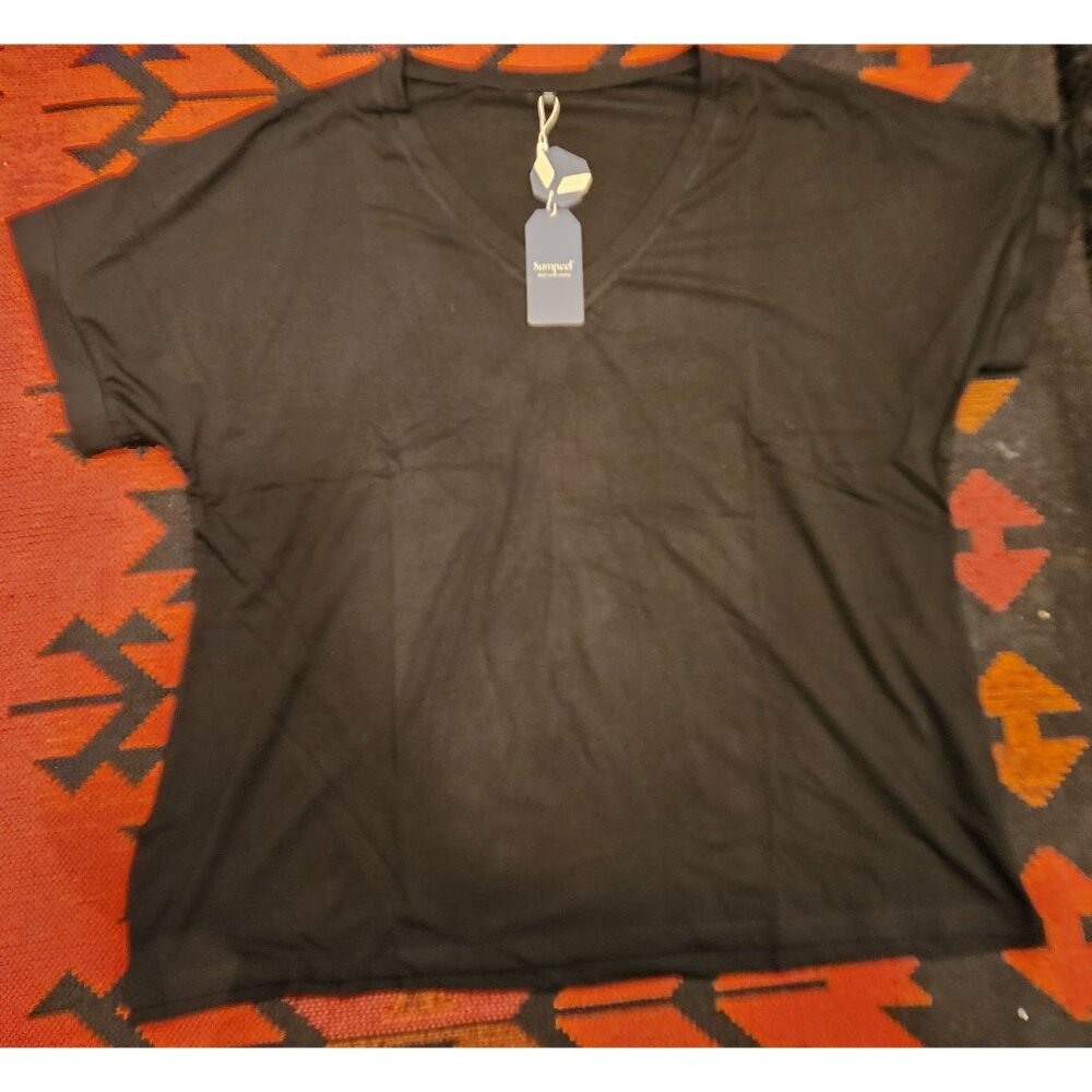 NEW Short-Sleeve Black V-Neck T-Shirt XXL Polyester Blend Stretchy Fabric